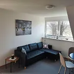 Auf Dem Lande Niesgrau